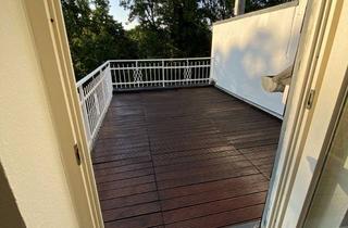 Wohnung mieten in 41061 Mönchengladbach, Zentrale 2-Zimmer-Wohnung mit Dachterrasse Mönchengladbach