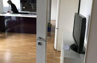 Wohnung mieten in Adalperostraße 68, 85737 Ismaning, Exklusive, gepflegte 3-Zimmer-Wohnung mit Balkon und Einbauküche in Ismaning