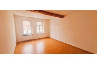 Wohnung mieten in 09669 Frankenberg, Großzügige 4-Zimmer-Altbauwohnung mit Gartenblick und exklusivem Wohnkomfort