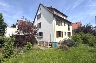 Haus kaufen in Gerokweg, 74348 Lauffen, Sanierungsbedürftiges Zweifamilienhaus mit großem Grundstück in Lauffen am Neckar