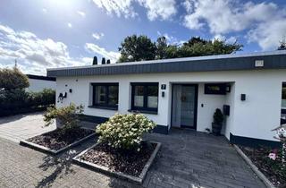 Haus kaufen in 28816 Stuhr, Modernisierter Bungalow in Bestlage von Stuhr - kernsaniert, gedämmt, PV-Anlage, Garten uneinsehbar