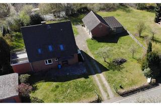 Haus kaufen in Märchenweg, 31618 Liebenau, Viel Platz für die große Familie! 160 m² Wfl. 1907 m² Grundstück, 4 Garagen in ruhiger Lage!