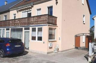 Haus kaufen in Pettenkofer, 01139 Mickten, Großzügiges Zweifamilienhaus mit Garten