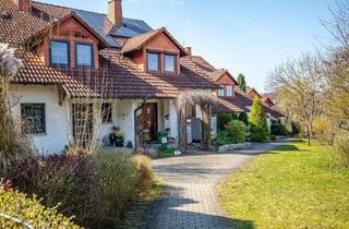 Haus kaufen in Schulstraße 20e, 96269 Großheirath, Charmantes Reihenmittelhaus mit Wintergarten, Balkon & Garten in ruhiger Lage von Großheirath