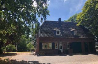 Haus mieten in 52385 Nideggen, Besondere Immobilie im Wald in Nideggen