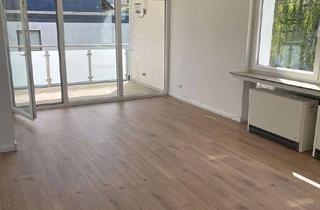 Wohnung mieten in Birkenweg, 42499 Hückeswagen, Erstbezug nach Sanierung! Helle 4-Zimmer-Wohnung mit 2 Balkonen im Grünen