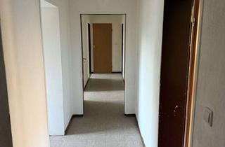 Wohnung mieten in Lortzingstraße 15, 32312 Lübbecke, Familienwohnung mit 5-Zimmer und Balkon