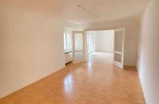 Wohnung mieten in Heinrich-Böcking-Straße 23-25, 66121 Saarbrücken, Großzügige 3 ZKB Wohnung mit Balkon nahe des Saarbrücker Staden