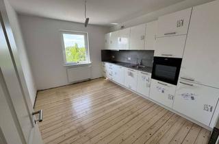Wohnung mieten in 33611 Schildesche, Premium-Erstbezug: Kernsanierte 3-Zi.-Wohnung mit Holzdielen & EBK in Schildesche