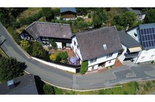 Haus kaufen in 96337 Ludwigsstadt, Sonniges Anwesen mit viel Platz, Gartenhaus, zwei Garagen