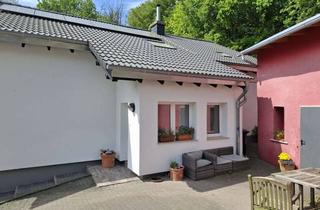 Einfamilienhaus kaufen in 58456 Witten, Nicht nur für Pferdeliebhaber- Großes Einfamilienhaus direkt am Wald in Witten-Durchholz