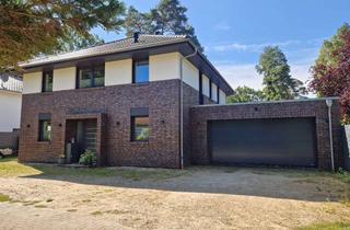 Villa kaufen in 30900 Wedemark, Großzügige Stadtvilla mit Doppelgarage in Wedemark Bissendorf-Wietze