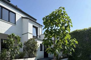 Haus mieten in Augustastraße 16, 40477 Pempelfort, Townhouse-Ikone im Innenhof von Pempelfort – 205 m²