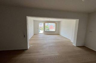 Wohnung kaufen in Lindenstr. 48, 77716 Haslach, Haslach - A+ Traumwohnung mit Garten: barrierefreies Wohnen auf Neubau-Niveau mit PV & Wärmepumpe