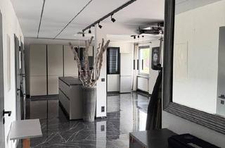 Wohnung kaufen in 78224 Singen, Singen (Hohentwiel) - Exklusive Wohnung in Singen Kernsaniert Provisionsfrei