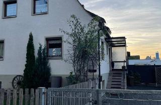 Haus kaufen in 86720 Nördlingen, Nördlingen - Zweifamilienhaus-Reiheneckhaus