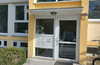 Wohnung kaufen in 91052 Erlangen, Erlangen - Helle 3-Zimmer Wohnung im 1. OG mit Balkon in Erlangen