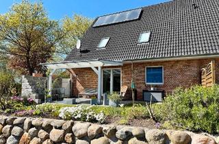 Wohnung kaufen in 25873 Rantrum, Rantrum - Provisionsfreie neuwertige 3 Zimmer Wohnung in Rantrum bei Husum
