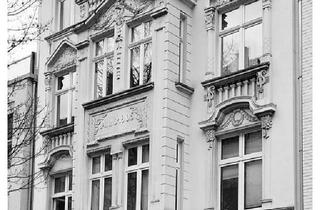 Haus kaufen in 40215 Düsseldorf, Düsseldorf - Düsseldorf-Friedrichstadt Stil-Altbau mit imposanter Fassade
