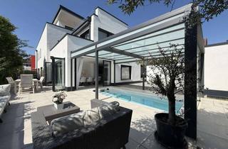 Wohnung kaufen in 86368 Gersthofen, Katip | Exklusive Maisonette auf zwei Etagen mit Grundstück, Garage & Swim Spa in Gersthofen