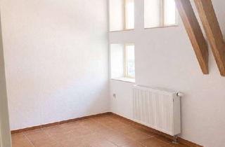 Wohnung kaufen in 38114 Braunschweig, Maisonette Landhauswohnungen + Garten - renovierungsbedürftig - Ölper Braunschweig