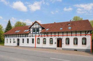 Wohnung kaufen in 31073 Delligsen, Großzügige 3 Zimmer Wohnung mit Garage in zentraler Lage von Delligsen