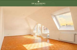 Wohnung kaufen in 48151 Münster, Attraktive Dachgeschosswohnung mit Loggia in zentraler Lage von Münster