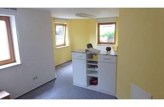 Wohnung kaufen in Uhlandstr. 15, 72639 Neuffen, Geräumige, gepflegte 1-Zimmer-Wohnung zum Kauf in Neuffen