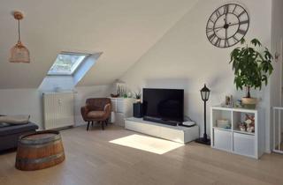 Wohnung kaufen in Benzstraße, 73630 Remshalden, Charmante 2-Zimmer-Dachgeschosswohnung mit Garage von privat