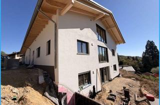 Wohnung kaufen in 84347 Pfarrkirchen, DIPL.-Immowirt MAIER !! nachhaltig WOHNEN über den DÄCHERN Pfarrkirchens -KFW 40EE +degr.AfA möglich