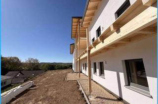 Wohnung kaufen in 84347 Pfarrkirchen, DIPL.-Immowirt MAIER !! nachhaltig WOHNEN über den DÄCHERN Pfarrkirchens -KFW 40EE +degr.AfA möglich