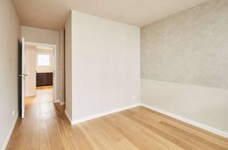 Wohnung kaufen in 10785 Tiergarten, Erstbezug nach Sanierung - 3 Zimmerwohnung mit Balkon direkt zwischen Kudamm und dem Tiergarten