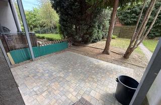 Wohnung mieten in Jauernicker Str., 02826 Südstadt, Gemütliche, gut geschnittene 4-Raumwohnung im Erdgeschoss mit großer Terrasse & Zugang zum Garten!