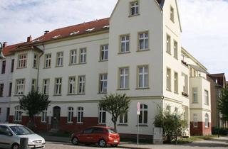 Wohnung mieten in Elisabethstr. 25, 17235 Neustrelitz, Helle 2 Raumwohnung im Zentrum von Neustrelitz