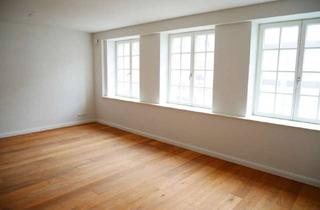 Wohnung mieten in Am Wehrhahn, 40211 Pempelfort, Neubau in Nostalgie eines Altbaus