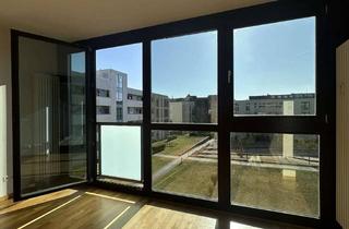 Wohnung mieten in Walter-Friedländer-Straße 24, 10249 Prenzlauer Berg (Prenzlauer Berg), 4-Zimmer mit Balkon*Einbauküche*in grüner Wohnanlage*TG-Stellplatz* Befristung max. 4 J.