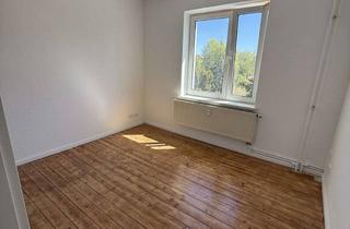 Wohnung mieten in 18057 Kröpeliner Tor-Vorstadt, stilvolle, renovierte 3-Zimmer Altbauwohnung in der KTV