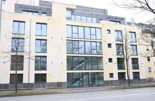 Wohnung mieten in Chiemgaustraße 34a, 81549 Obergiesing, 3-Zimmerwohnung mit Studio und Dachterrasse in Obergiesing