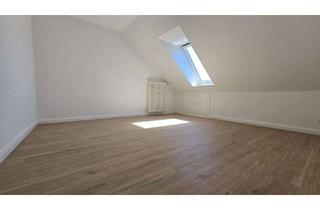 Wohnung mieten in Goldener Winkel, 31319 Sehnde, Renovierte 3 Zimmer Dachgeschosswohnung mit hellen Räumen