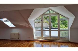 Wohnung mieten in Söckinger Str. 28, 82319 Starnberg, Lichtdurchflutetes DG-Appartement mit großer Fensterfront und Balkon