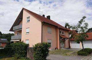 Wohnung mieten in 84048 Mainburg, Geräumige 3-Zimmer Dachgeschosswohnung mit Einbauküche und Balkon!