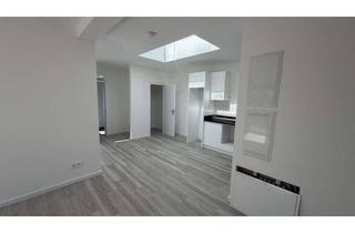 Wohnung mieten in Marienfelder Allee 11, 12277 Berlin, Wohnen mit Charakter: Elegante Zweizimmerwohnung in Berlin-Marienfelde