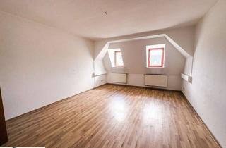 Wohnung mieten in Lutherstraße 45, 02826 Südstadt, Wohngemeinschaften aufgepasst! 3 Zimmer Wohnung mit gutem Grundriss in Südstadtlage!