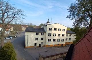 Wohnung mieten in Philipp-Müller-Platz, 04808 Falkenhain, Viel Platz für den Alltag: Saniertes 4-Zimmer-Apartment in Lossatal
