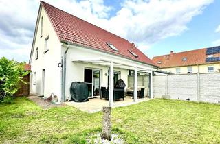 Doppelhaushälfte kaufen in 30855 Langenhagen, Familienfreundliches Wohnen - moderne Doppelhaushälfte von 2011 in ruhiger Lage !