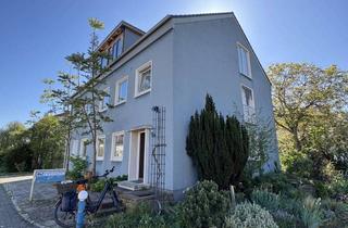 Mehrfamilienhaus kaufen in 68775 Ketsch, Freistehendes Mehrfamilienhaus mit 3 Einheiten, Ausbaupotenzial & leerstehender Übergabe