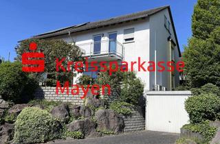 Einfamilienhaus kaufen in 56727 Mayen, Attraktives Einfamilienhaus mit Terrasse und Garage in Mayen
