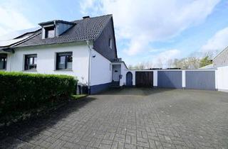 Einfamilienhaus kaufen in 42781 Haan, Mit Ausbaureserve! Einfamilienhaus am Ortsrand von Haan
