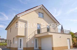 Haus kaufen in 69254 Malsch, Zwei Wohneinheiten, ein Zuhause: Exklusiver Neubau in ruhiger Lage von Malsch