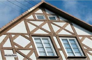 Haus kaufen in Zur Schmiede xxxx, 34388 Trendelburg, + 2-Familienhaus mit integrierter Garage +